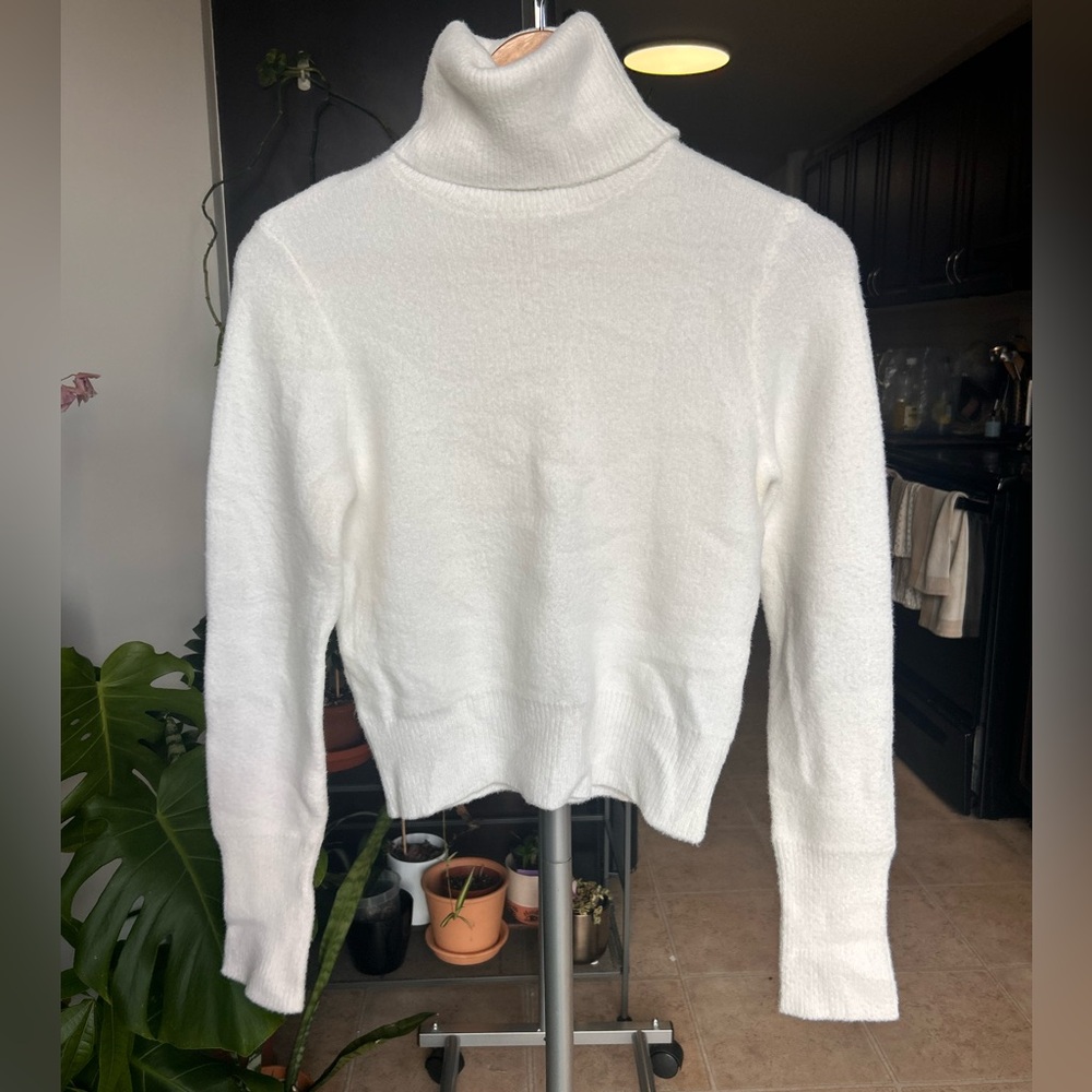 Zara White Turtleneck Sweater